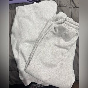 Comfrt Heather Grey Sweatsuit and Hoodie
